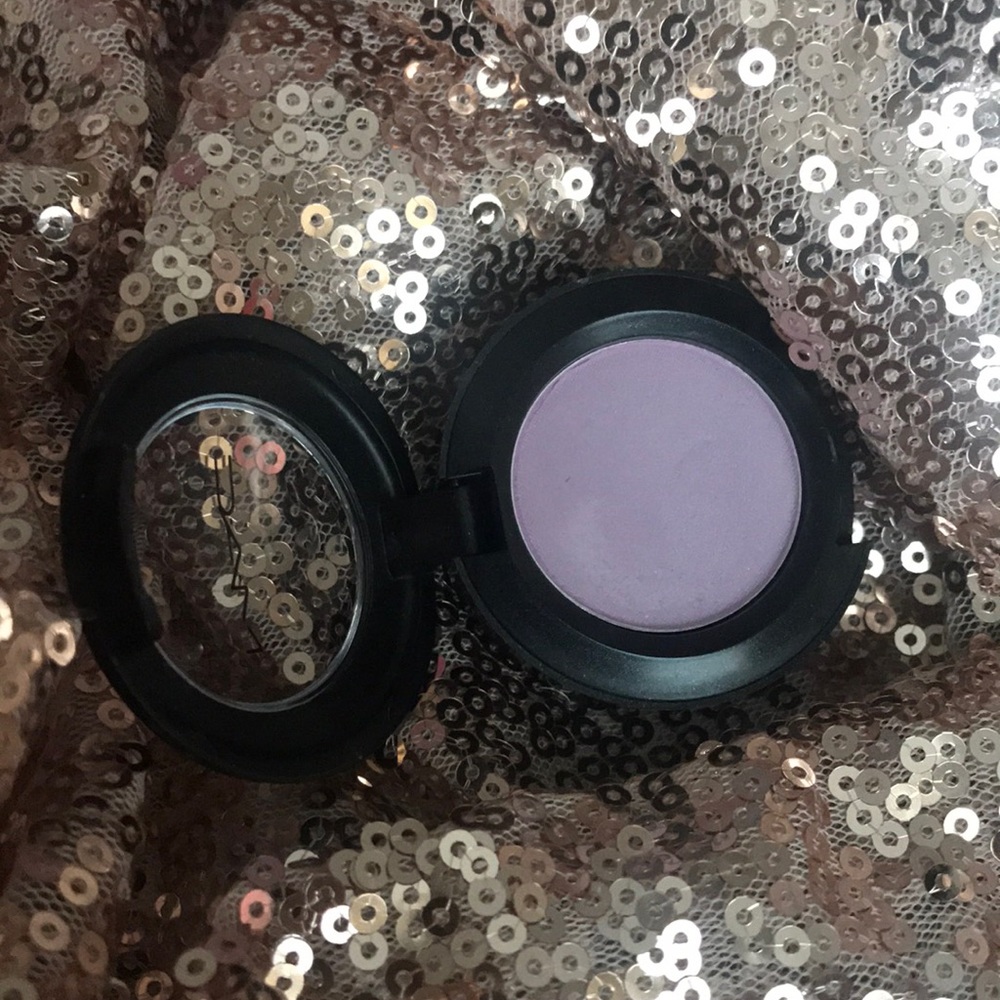 MAC limited edition eyeshadow 🖤